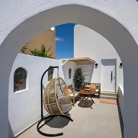 Aegean Nest Lägenhet Fira (Santorini)